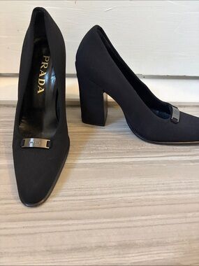 Vintage Prada Black Pointed Toe Block-Heel Pumps with Metal Accent